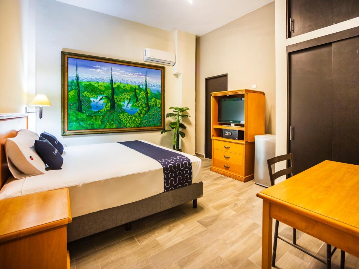 Boutique De Firma 3*